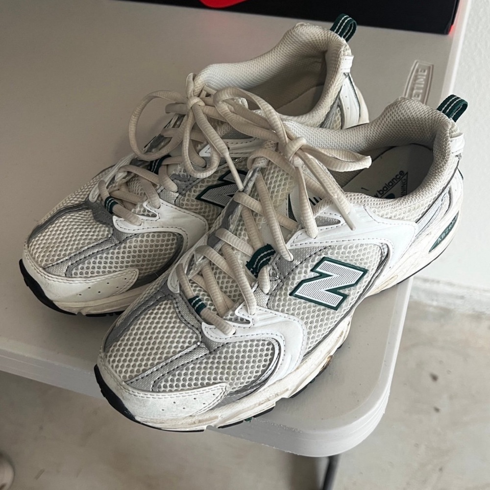 New Balance 530 Shoes W7.5